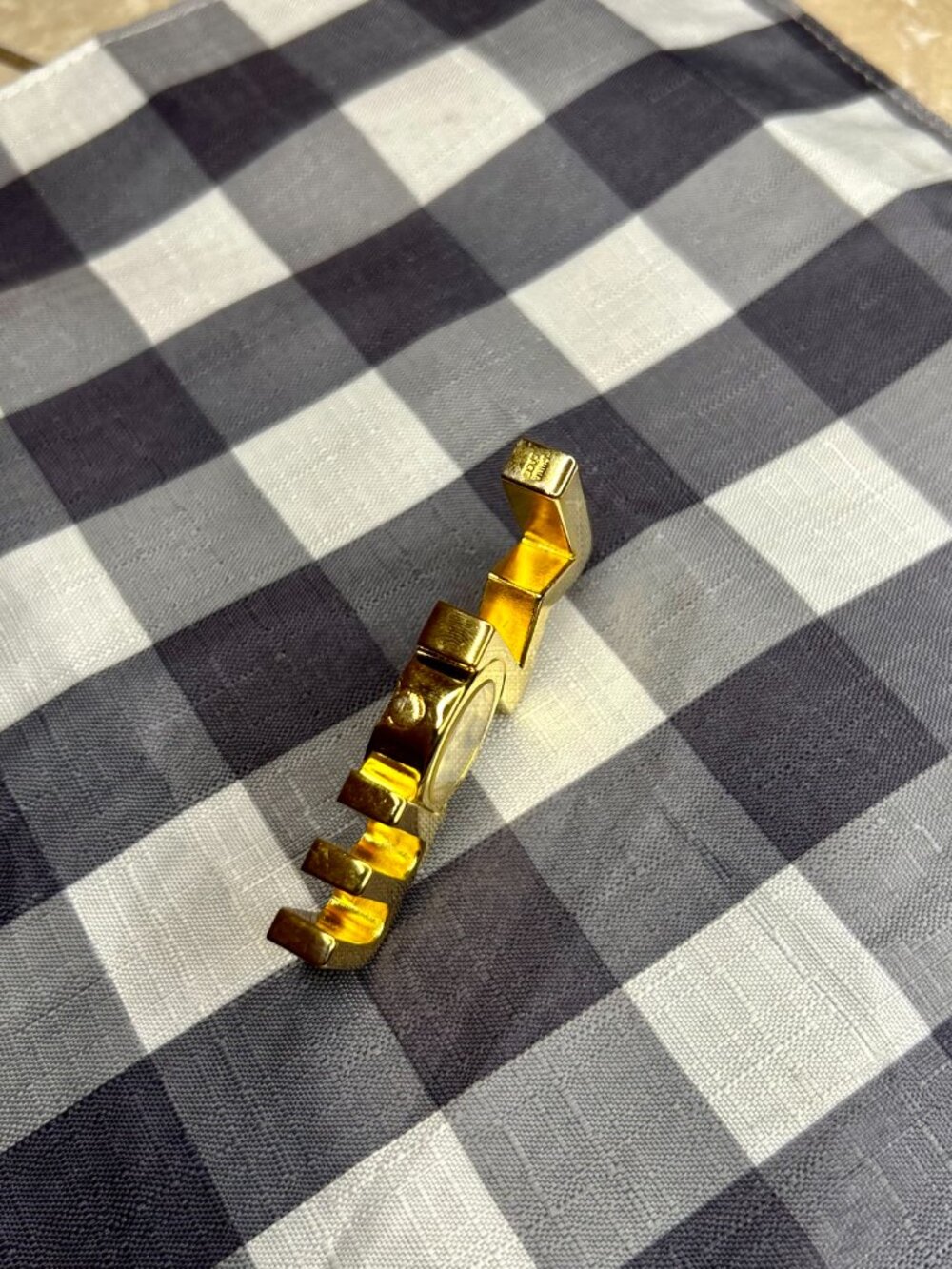 Mom Tabletop Gold Clock Mini Paperweight - Picture 4 of 6